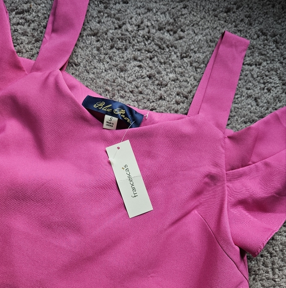 ✨️NEW Francesca Top - Hot Pink, White Embroidery - Picture 2 of 6